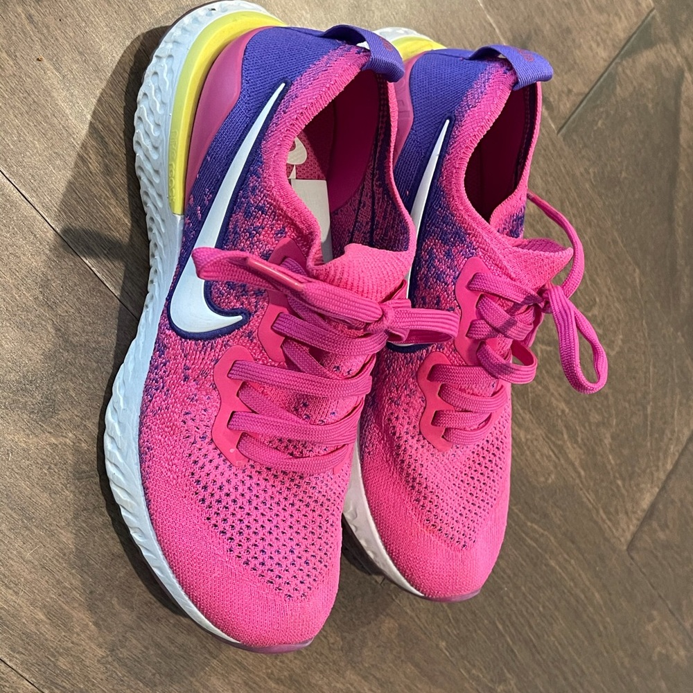 ❌❌SOLD❌❌Nike Epic React Flyknit 2 Fuchsia Pink - Picture 4 of 9